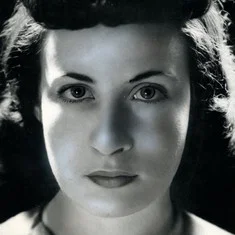 Paula Dehelly