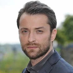 Filip Bobek