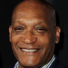 Тони Тодд
