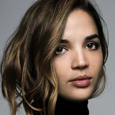 Georgie Flores