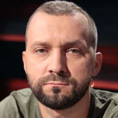 Руслан Белый