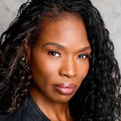 Dazelle Yvette