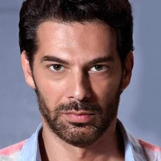 Emin Mecnunbeyli