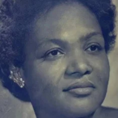 Yasemin Esmergül