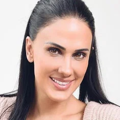 Ana La Salvia