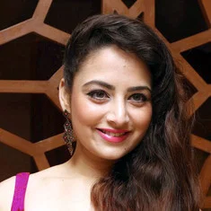 Zoya Afroz