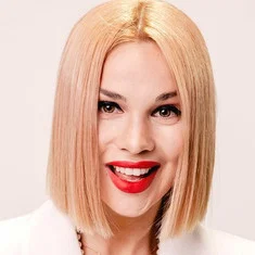 Samanta Tina