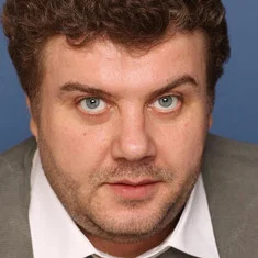 Михаил Попов