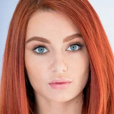 Lacy Lennon