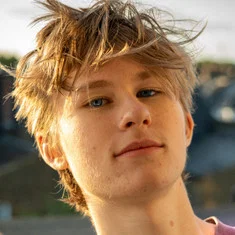 Devon Mckenna