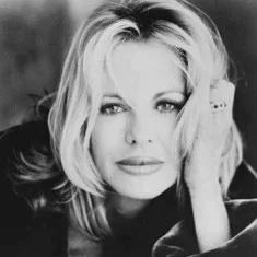 Roberta Leighton