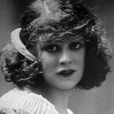 Lenore Ulric