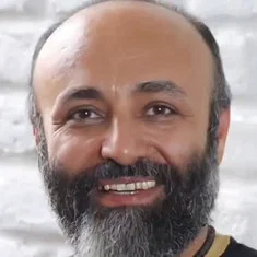 Nader Naderpour