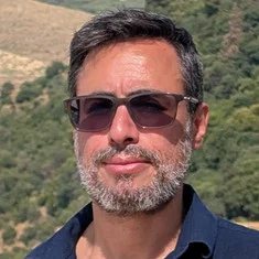 Omar Lara