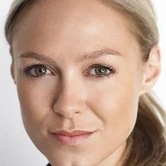 Christina Hallett