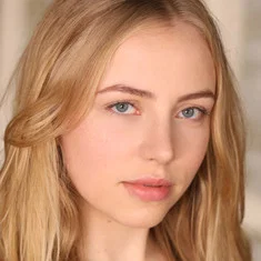 Emma Broz