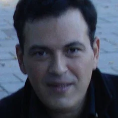 Manos Tsotras