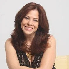 Suzette Bacó