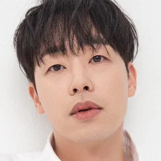Shin Hee-cheol