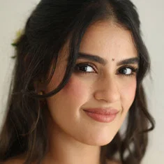Kavya Thapar