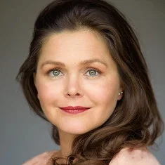 Estelle Long