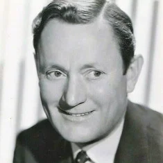 Roscoe Karns