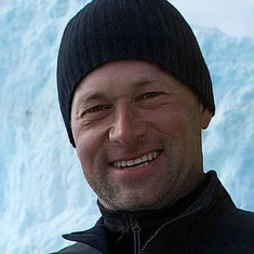 Tobias Mennle