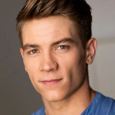 Lucas Adams