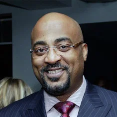 Dennis Scott