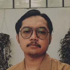 Re Fakhri