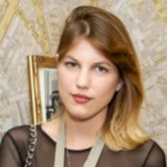 Kinga Burza