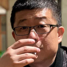 Yi Feng