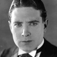 Lloyd Hughes
