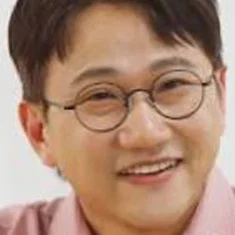 Kim Youngwoo