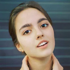 Влада Лукина