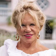 Marian Trott