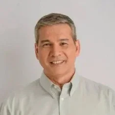Dennis Roldan