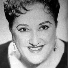 Carlota Solares
