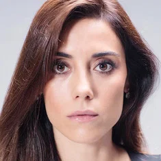 Cansu Dere