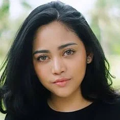 Rachel Vennya