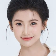Long Yiyi