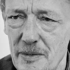 Dr. Axel Stoll