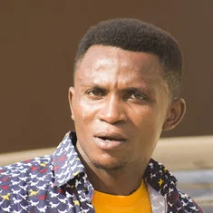 Desmond Mills