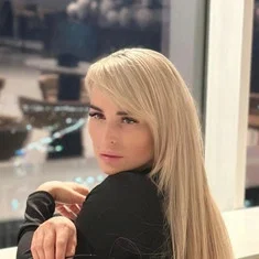 Elena Flying