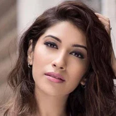Elakshi Gupta