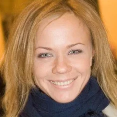Елена Перова