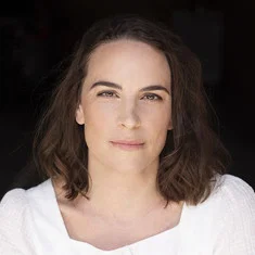 Elisa Armstrong