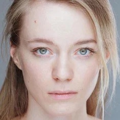 Анна Сафронова
