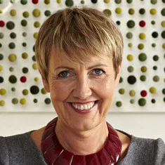 Aggie MacKenzie