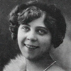 Andrée Marly
